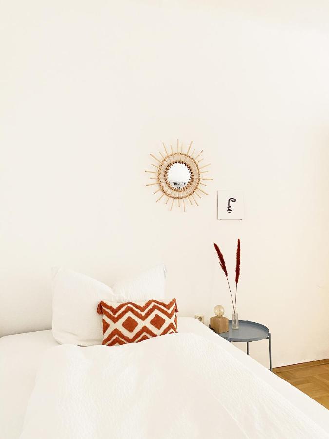 Sunny Apartment Near Belvedere Castle Wien Exterior foto